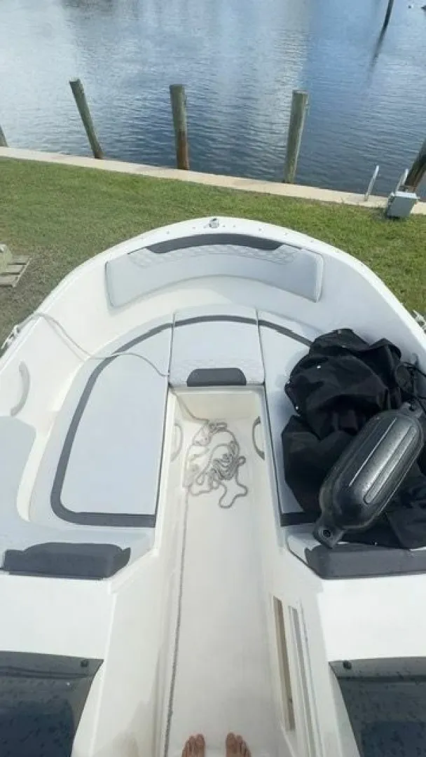 Slide: The Image of Bayliner 2023 - 4