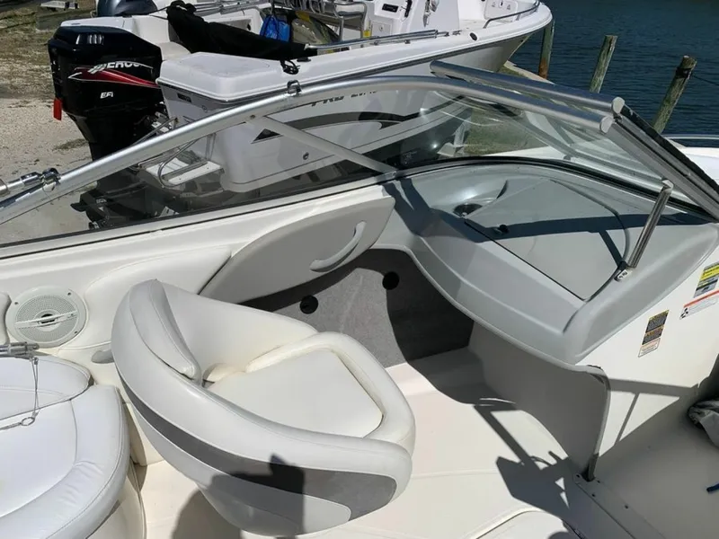Slide: The Image of Bayliner 2008 - 9