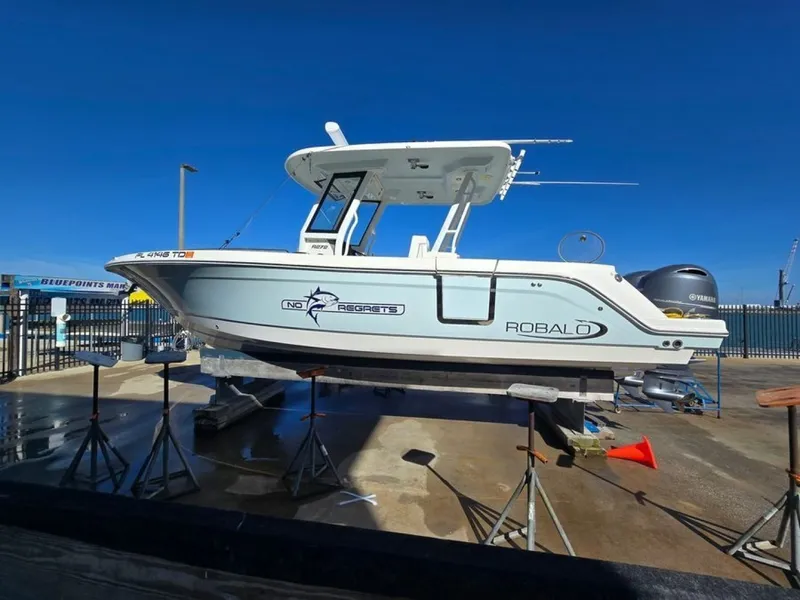 Slide: The Image of Robalo 2022 - 4