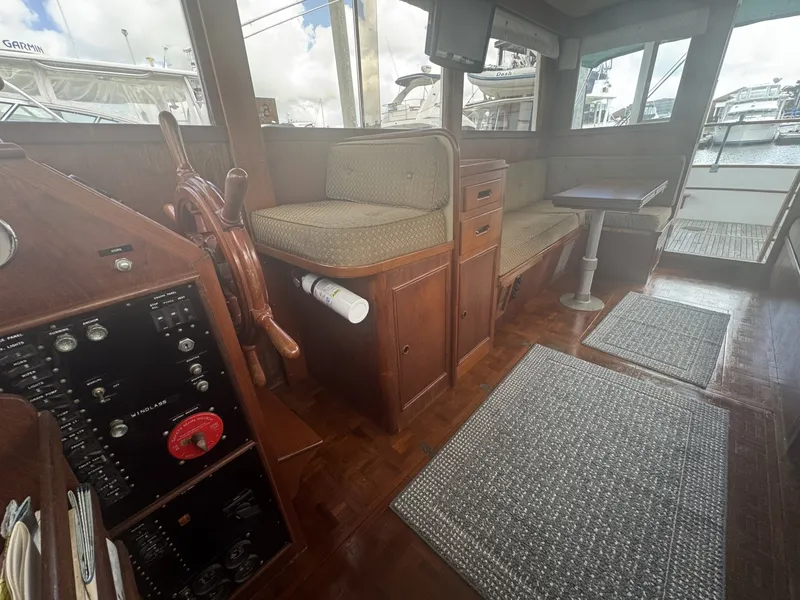 Slide: The Image of Grand Banks 32 Sedan 1978 - 27