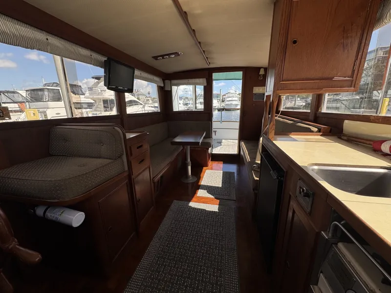 Slide: The Image of Grand Banks 32 Sedan 1978 - 28