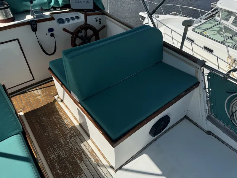 Slide: The Image of Grand Banks 32 Sedan 1978 - 43