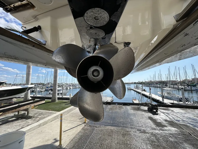 Slide: The Image of Sea Ray 2014 - 11
