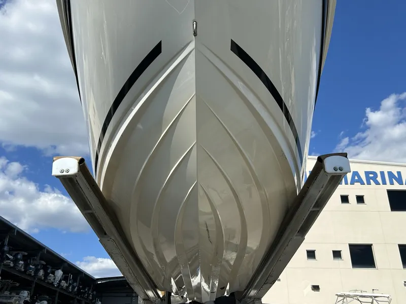 Slide: The Image of Sea Ray 2014 - 8