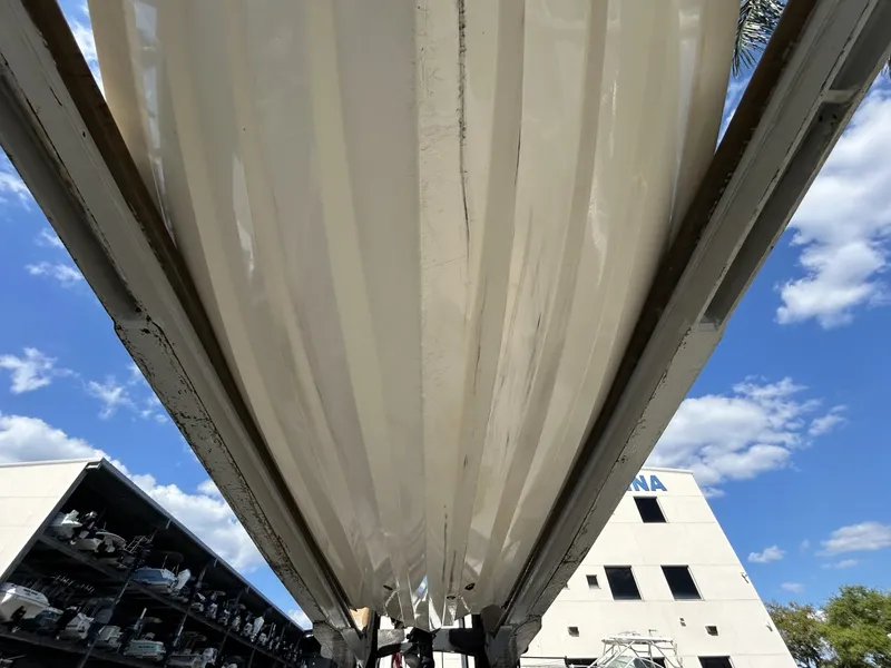 Slide: The Image of Sea Ray 2014 - 9