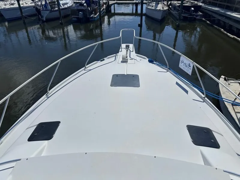 Slide: The Image of Mainship 1995 - 18