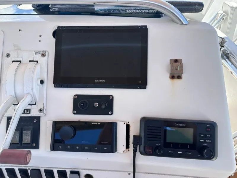Slide: The Image of Mainship 1995 - 6