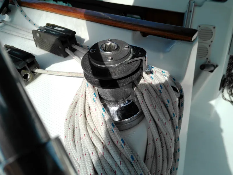 Slide: The Image of Beneteau 1993 - 14