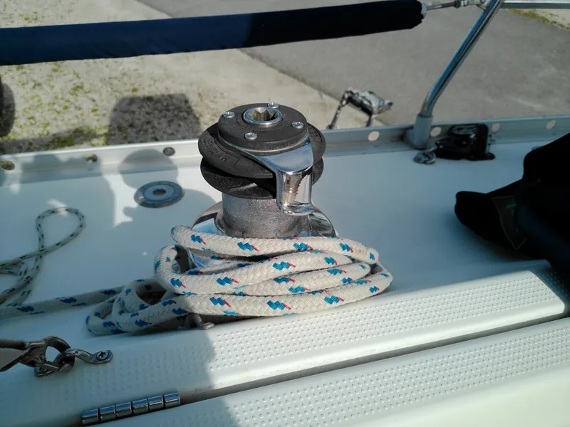 Slide: The Image of Beneteau 1993 - 15