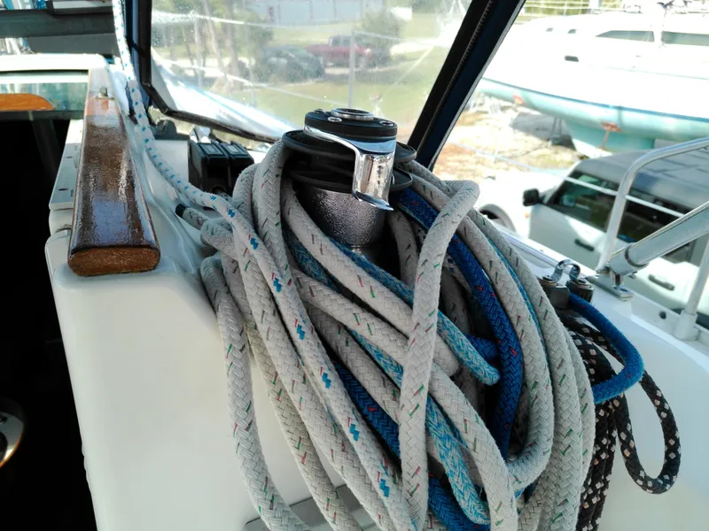 Slide: The Image of Beneteau 1993 - 16