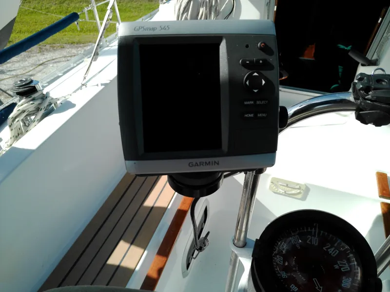 Slide: The Image of Beneteau 1993 - 22