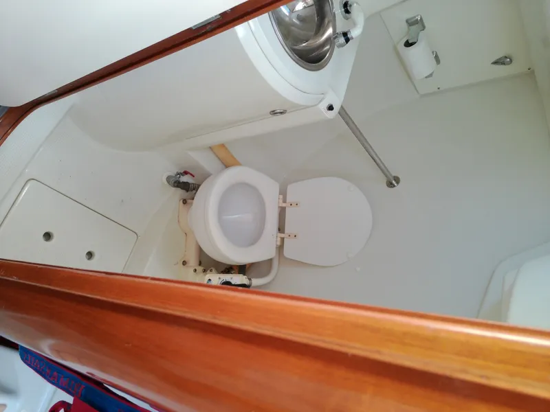Slide: The Image of Beneteau 1993 - 31