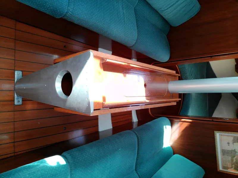 Slide: The Image of Beneteau 1993 - 41