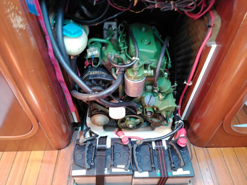 Slide: The Image of Beneteau 1993 - 42
