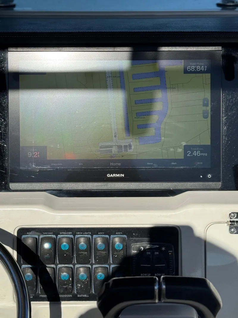 Slide: The Image of Sailfish 29 Center Console 2021 - 10