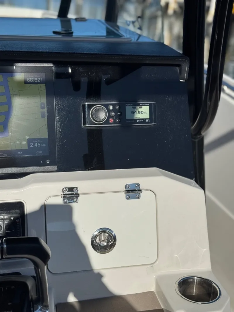 Slide: The Image of Sailfish 29 Center Console 2021 - 8
