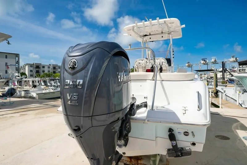 Slide: The Image of Sea Hunt 234 Ultra 2023 - 2
