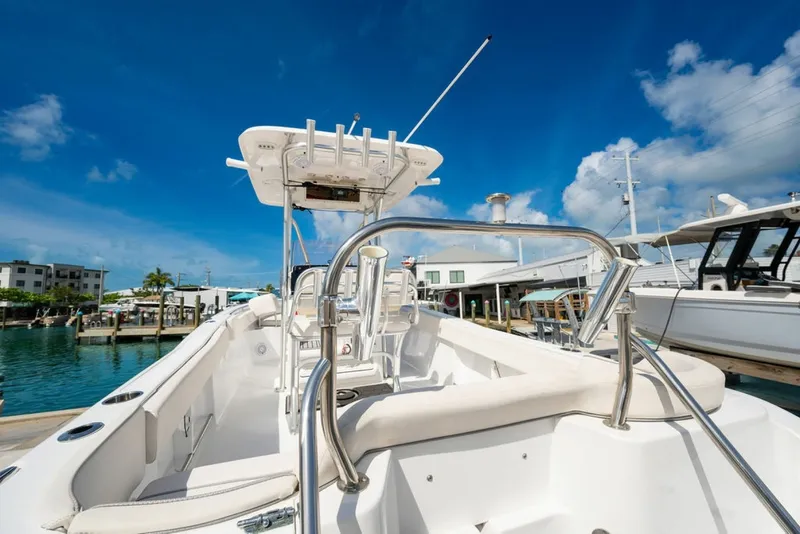 Slide: The Image of Sea Hunt 234 Ultra 2023 - 7