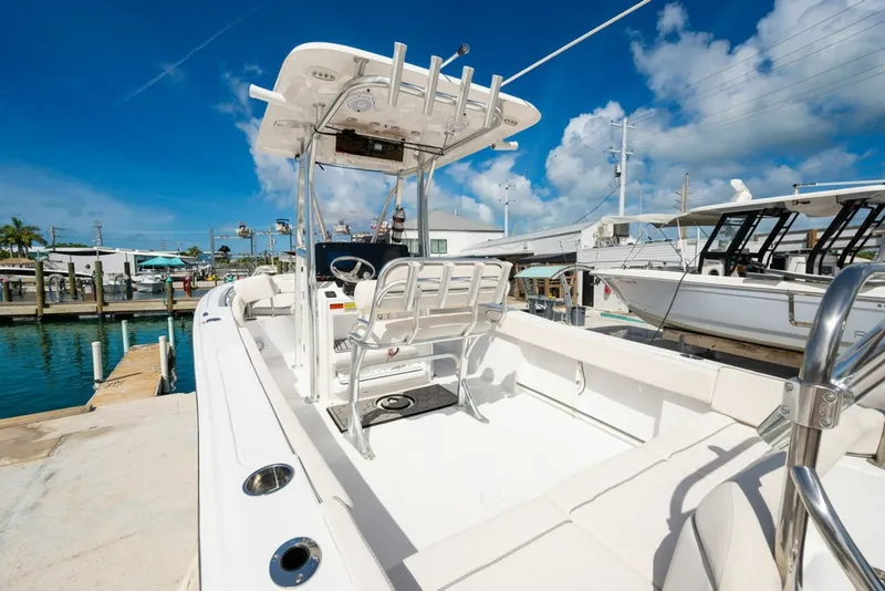 Slide: The Image of Sea Hunt 234 Ultra 2023 - 8