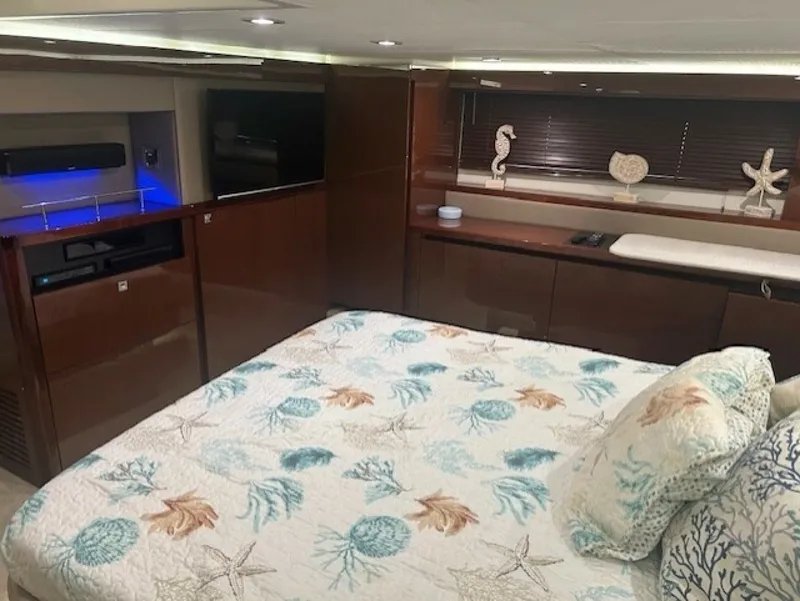Slide: The Image of Sea Ray 460 FLY 2017 - 11