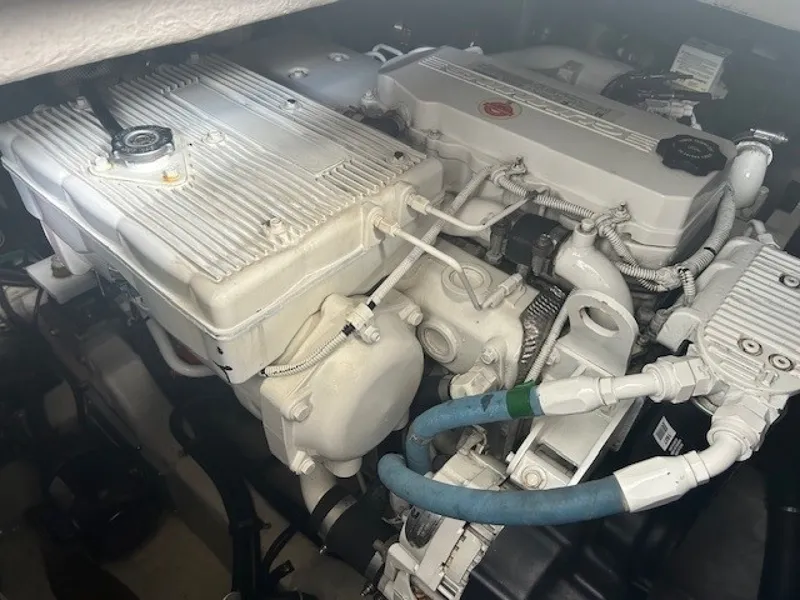 Slide: The Image of Sea Ray 460 FLY 2017 - 18
