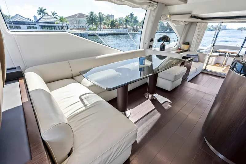 Slide: The Image of Azimut Flybridge 2020 - 21