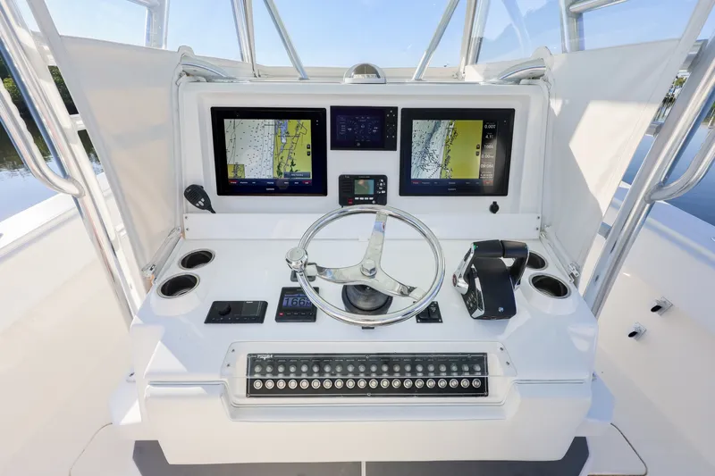 Slide: The Image of Invincible 39 Open Fisherman 2016 - 20