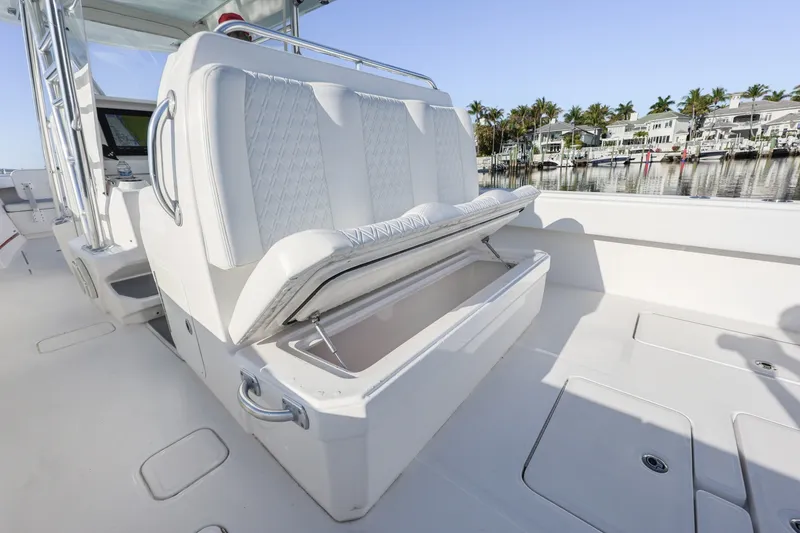 Slide: The Image of Invincible 39 Open Fisherman 2016 - 24