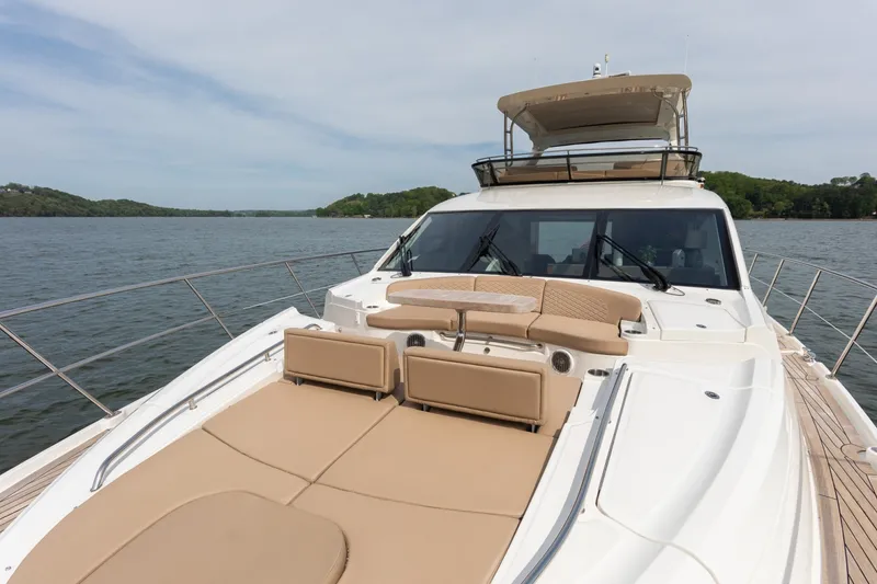 Slide: The Image of Sea Ray L650 FLY 2018 - 43