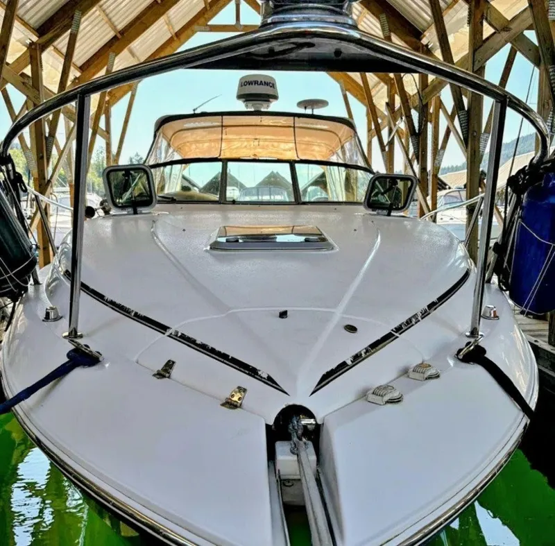 The Image of Rinker 300 Express 2008 - 0