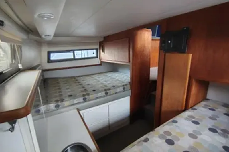 Slide: The Image of Carver Yachts 300 1994 - 13