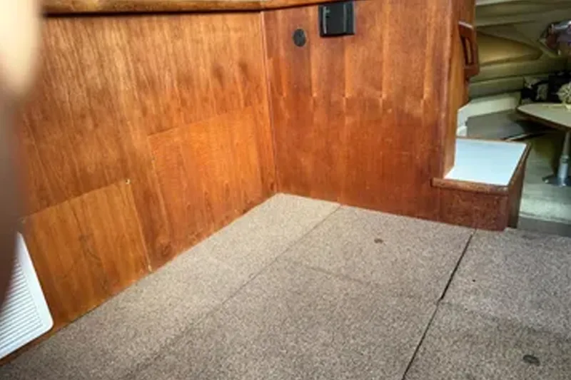 Slide: The Image of Carver Yachts 300 1994 - 16