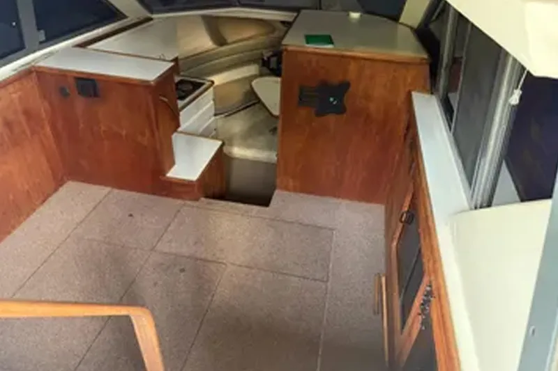 Slide: The Image of Carver Yachts 300 1994 - 17