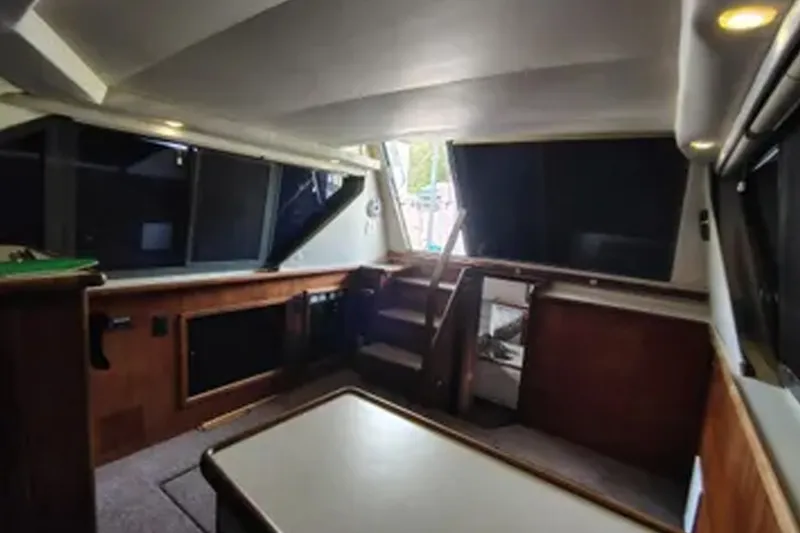 Slide: The Image of Carver Yachts 300 1994 - 30