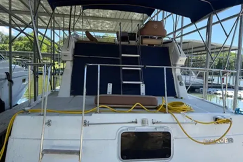 Slide: The Image of Carver Yachts 300 1994 - 4