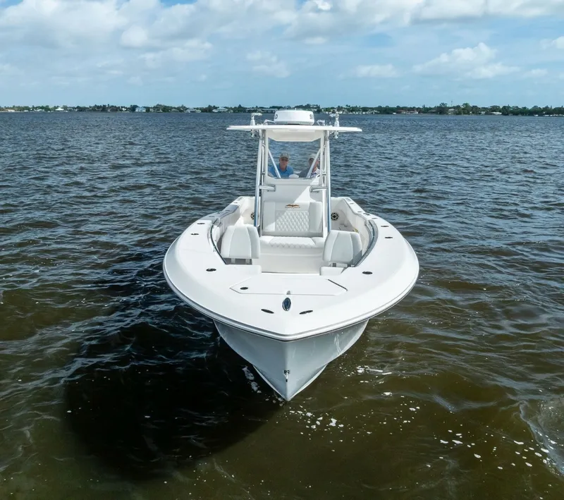 Slide: The Image of Invincible 33 Open Fisherman 2020 - 10
