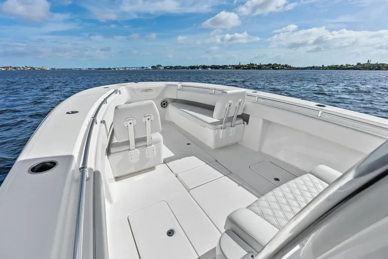 Slide: The Image of Invincible 33 Open Fisherman 2020 - 16