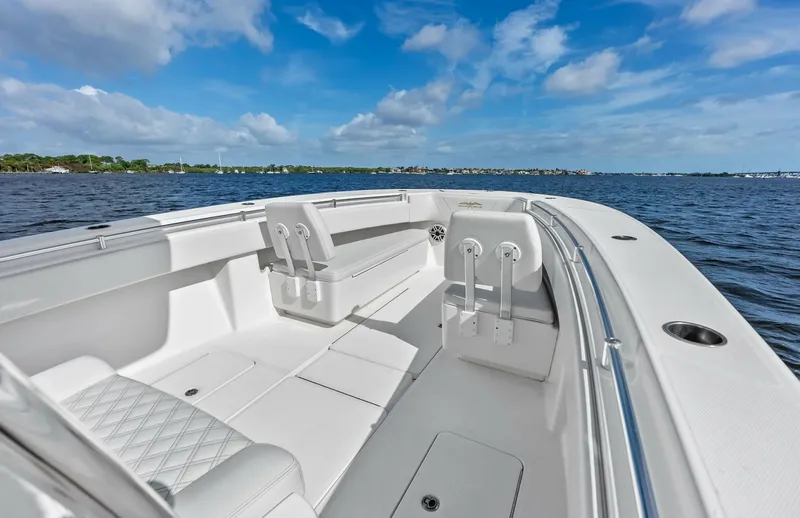 Slide: The Image of Invincible 33 Open Fisherman 2020 - 5