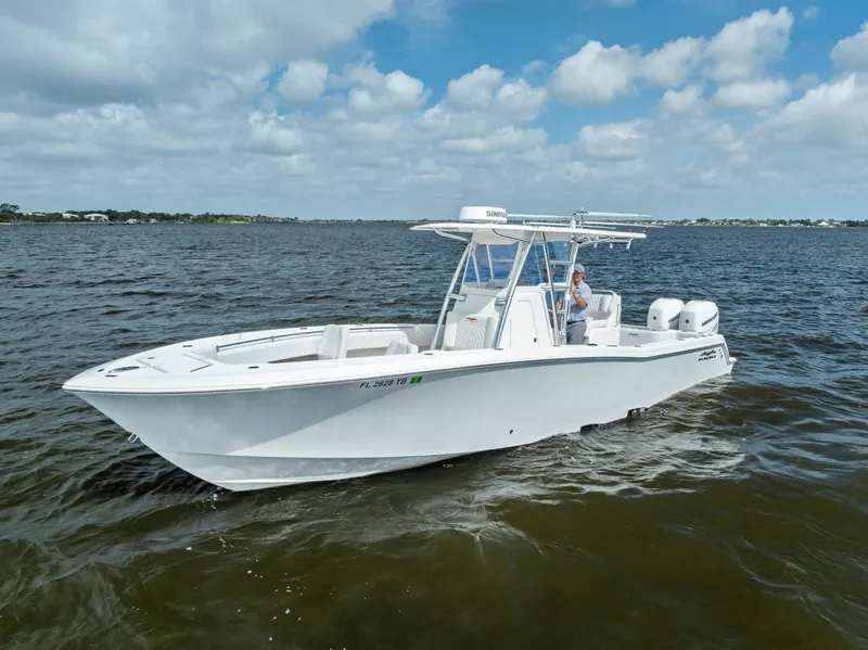 Slide: The Image of Invincible 33 Open Fisherman 2020 - 9