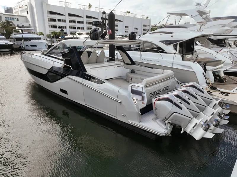 Slide: The Image of Azimut Verve 47 2023 - 11