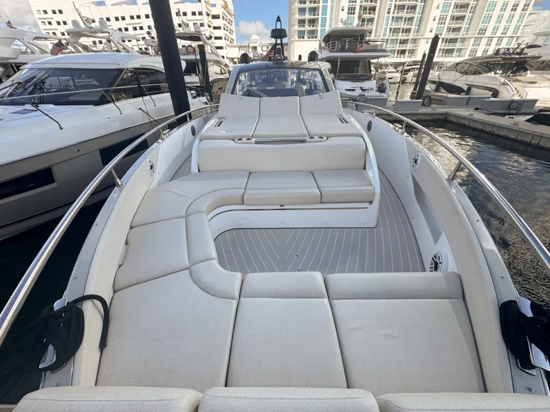 Slide: The Image of Azimut Verve 47 2023 - 14