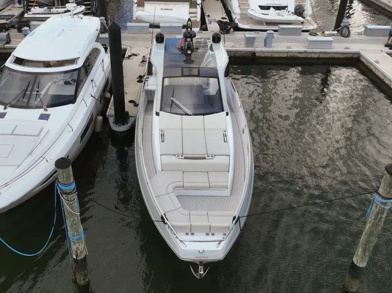 Slide: The Image of Azimut Verve 47 2023 - 3