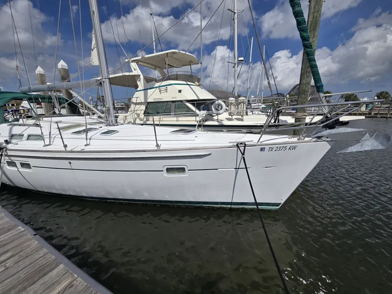 Slide: The Image of Beneteau 423 2004 - 10
