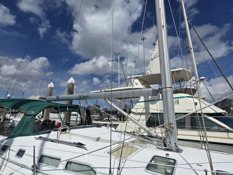 Slide: The Image of Beneteau 423 2004 - 15