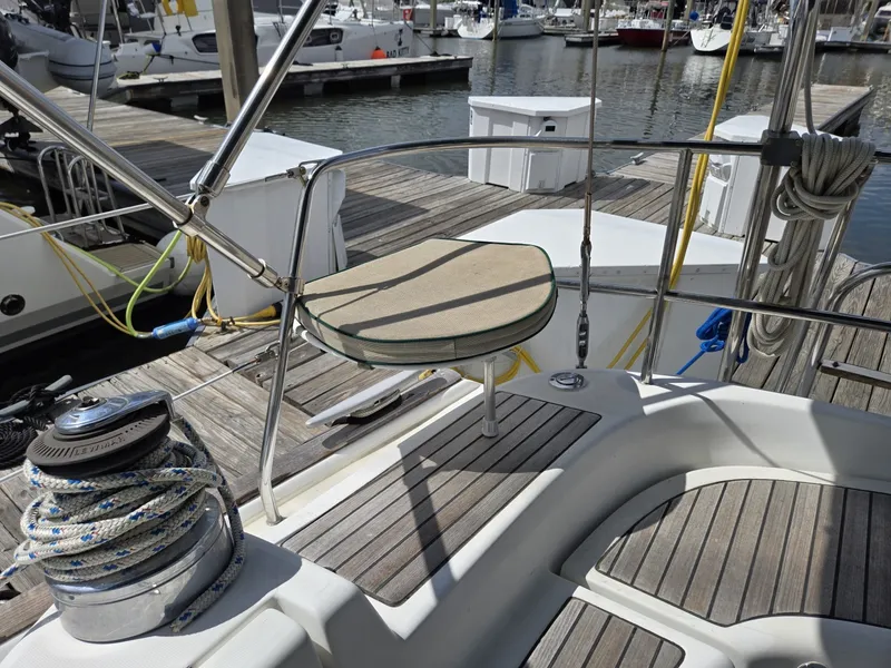 Slide: The Image of Beneteau 423 2004 - 26