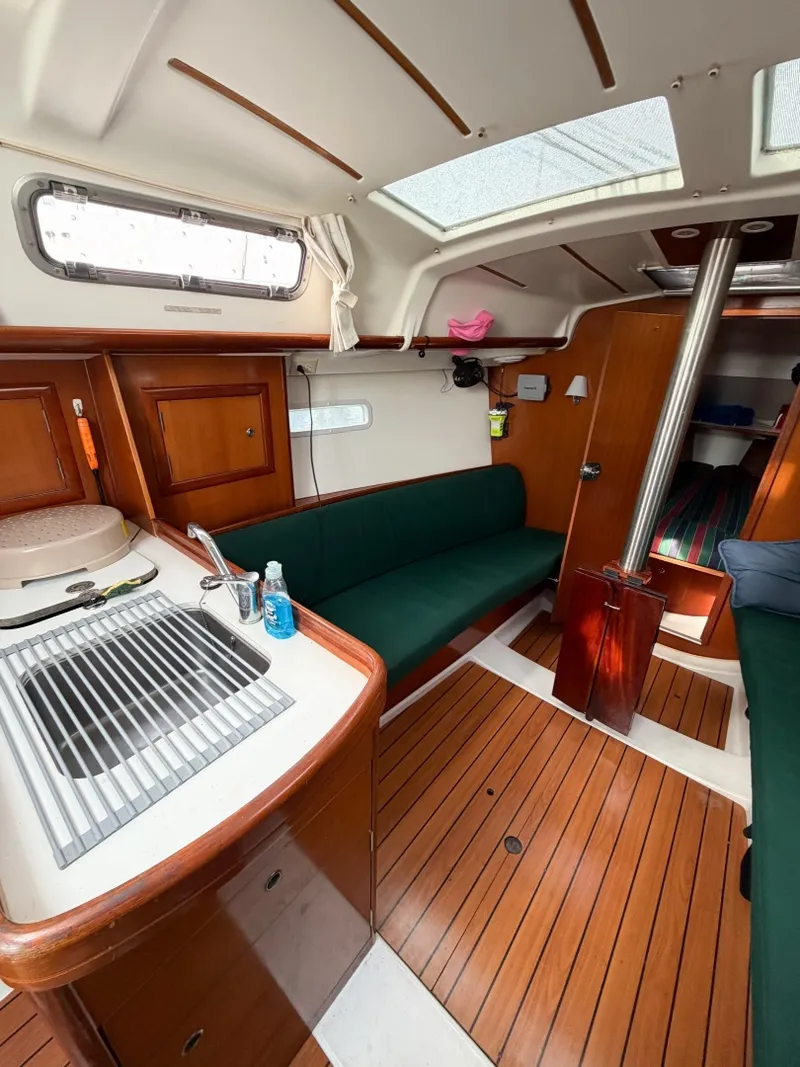 Slide: The Image of Beneteau 323 2007 - 12