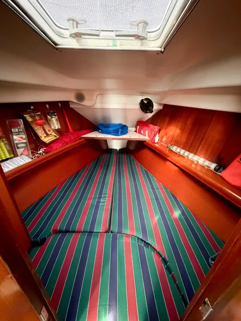 Slide: The Image of Beneteau 323 2007 - 13