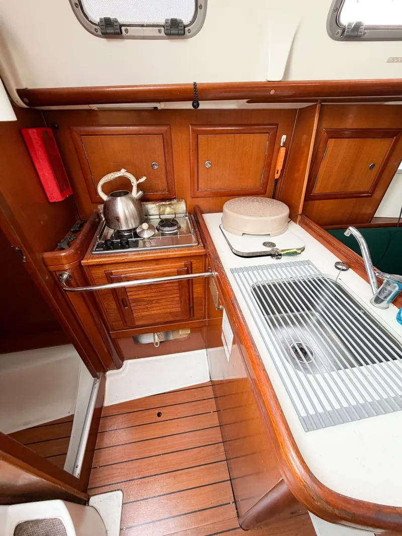 Slide: The Image of Beneteau 323 2007 - 14