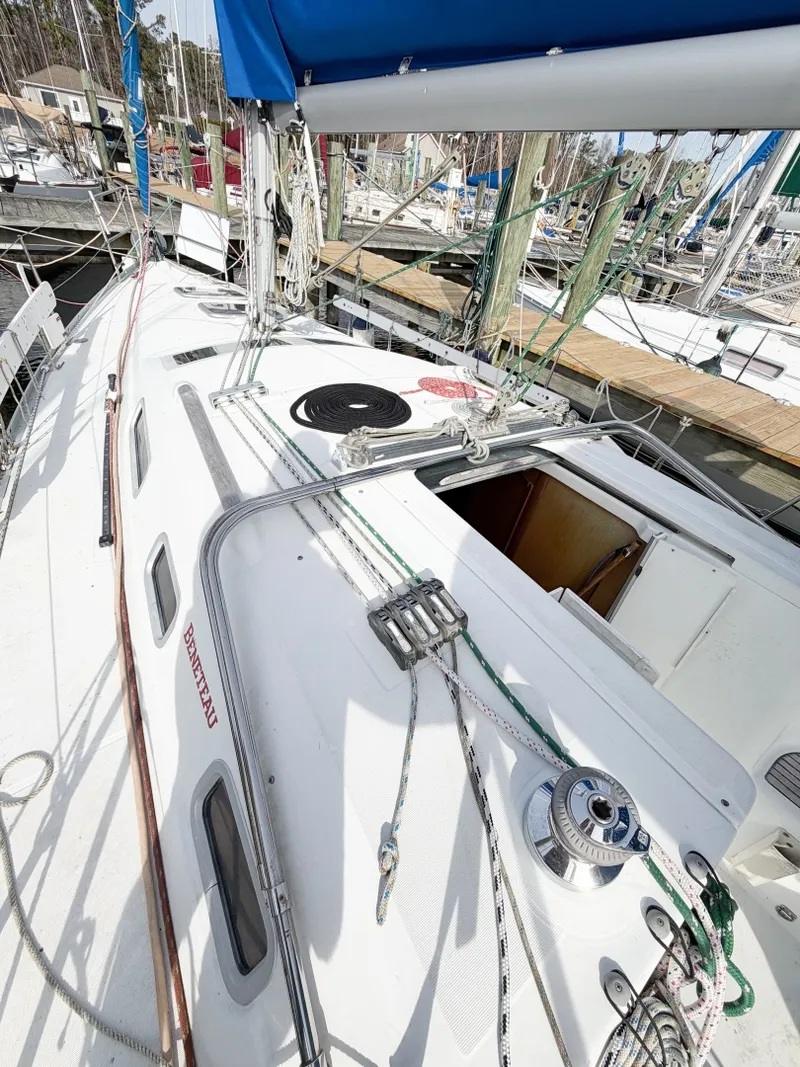 Slide: The Image of Beneteau 323 2007 - 2