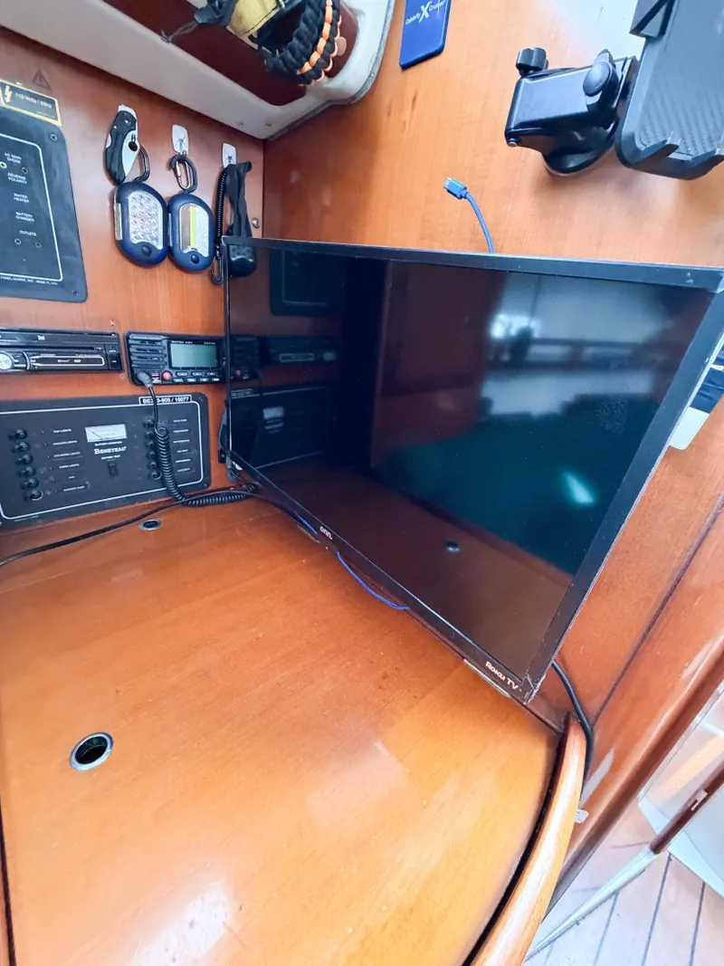 Slide: The Image of Beneteau 323 2007 - 27